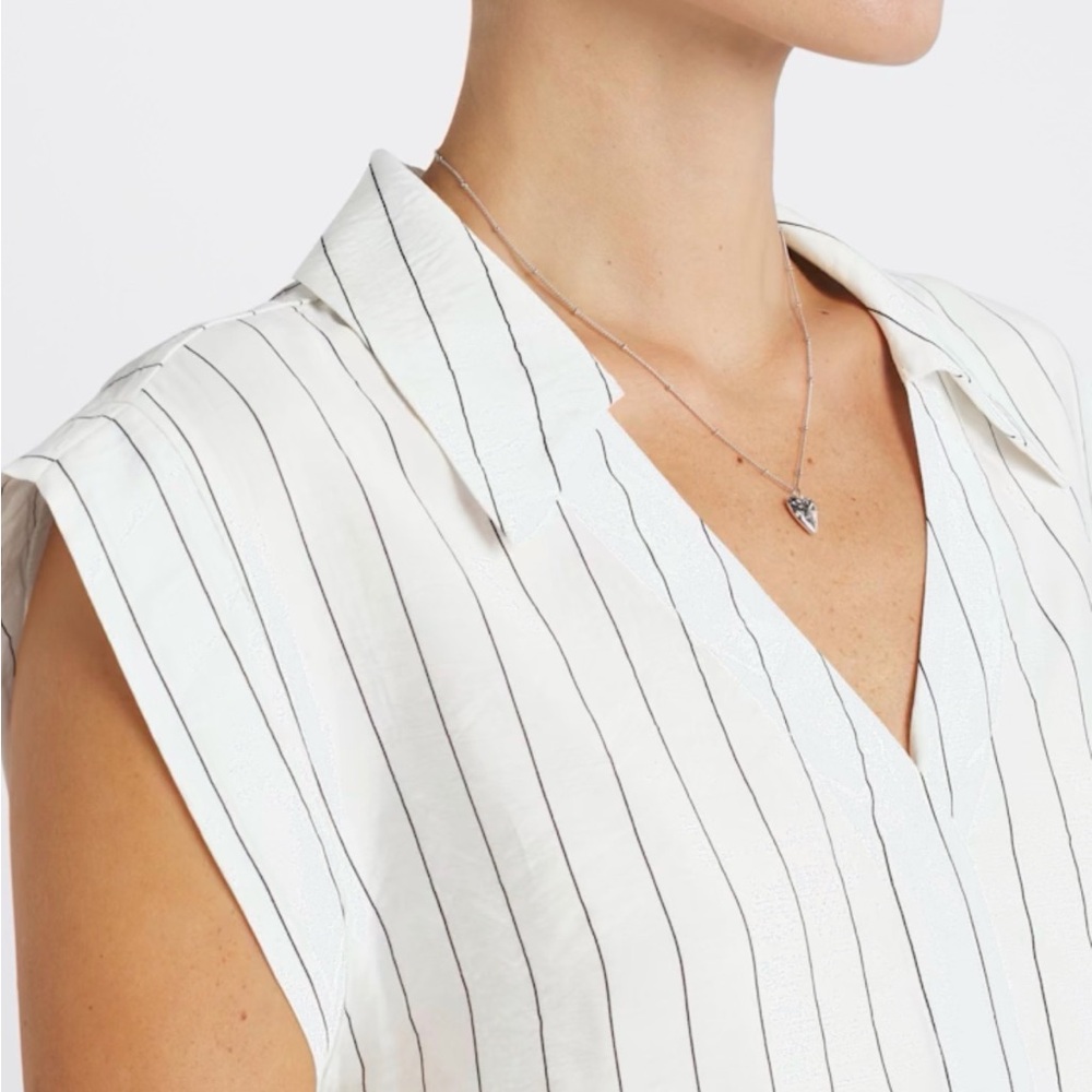 Nine Britton White Pinstripe Sleeveless Blouse - Picture 4 of 6